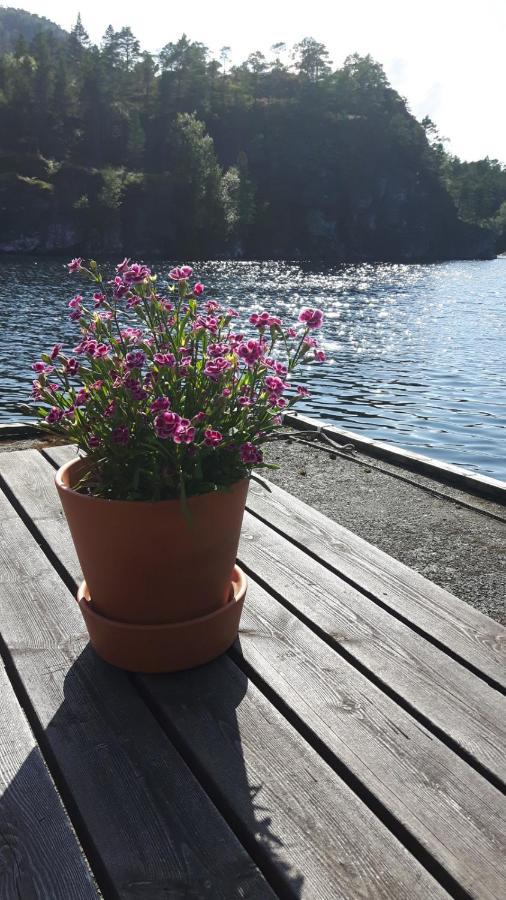 Holtarheim, Holidayhouse, Boat Included Eikefjord Exterior photo